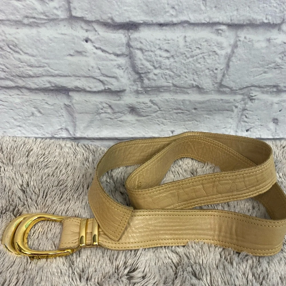 Saks‎ Fith Avenue Vintage Leather Belt